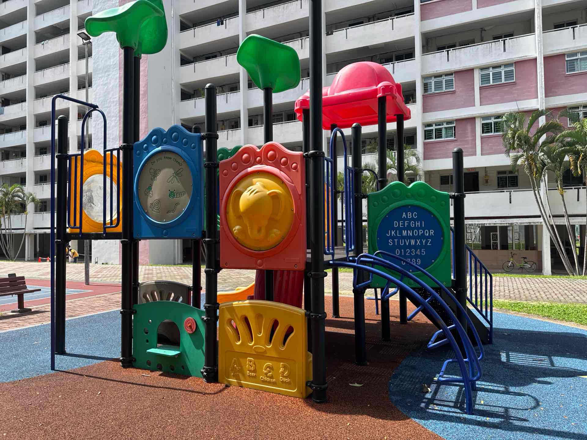 100 Bedok North Avenue 4 Playground - Photo 2