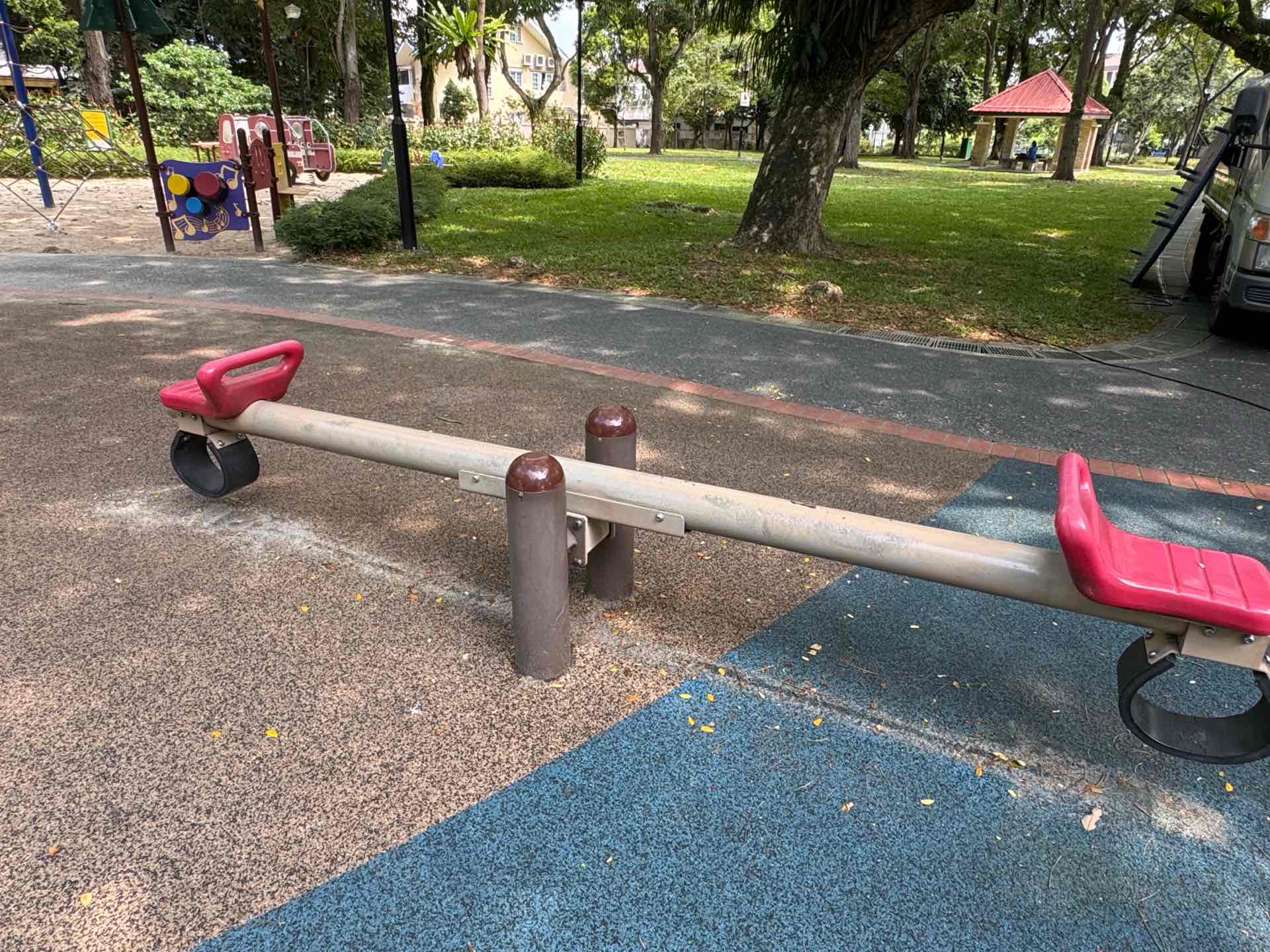 Telok Kurau Park Playground - Photo 3