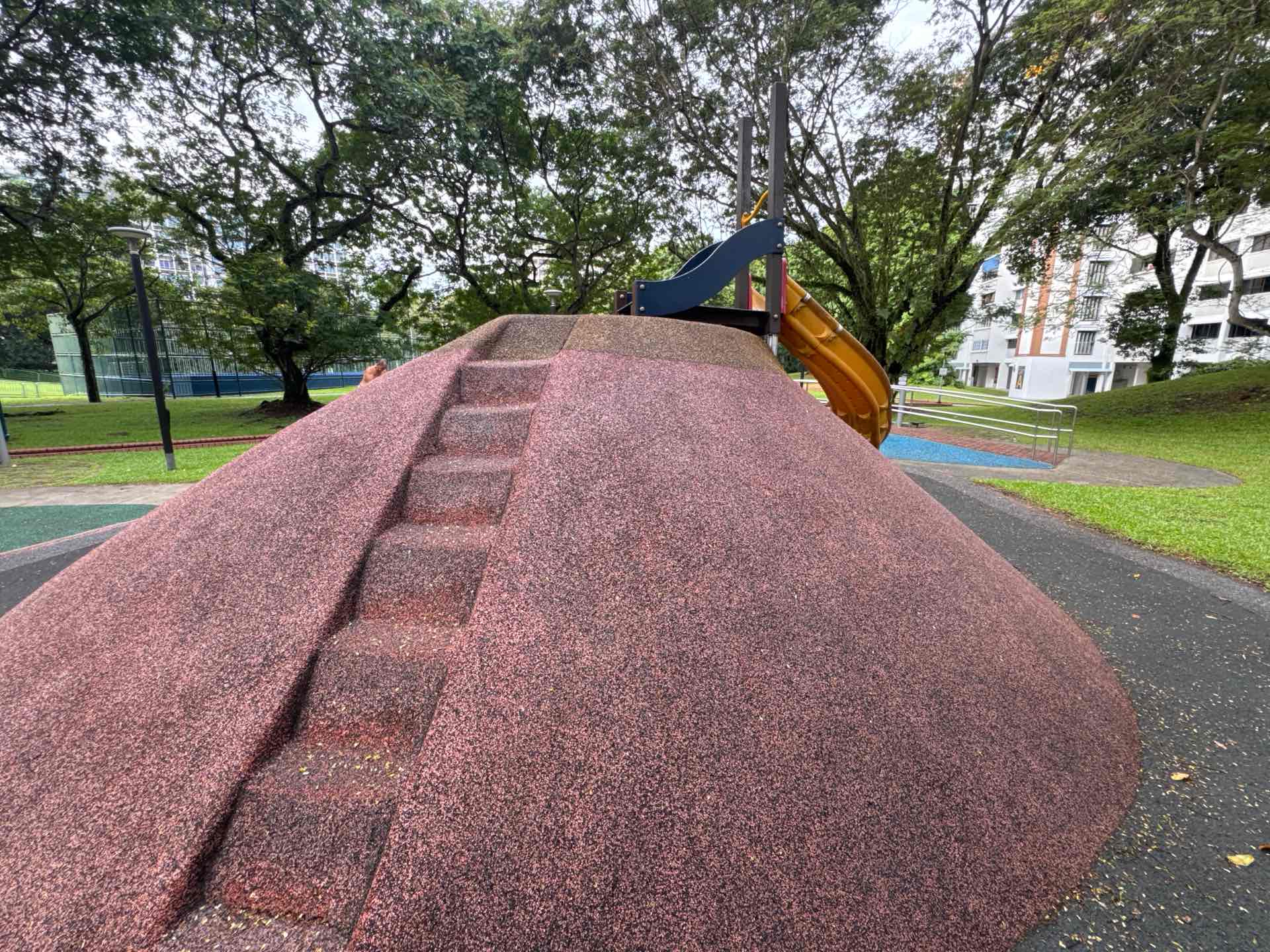 602 Bedok Reservoir Road Playground - Photo 2