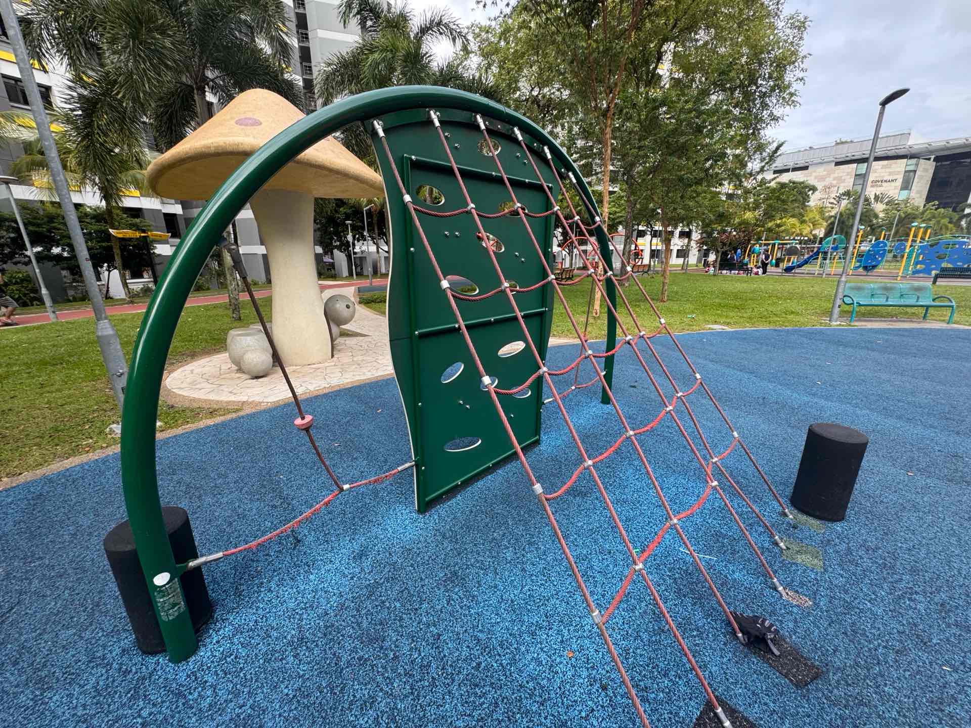 Vista Park Playground - Photo 2