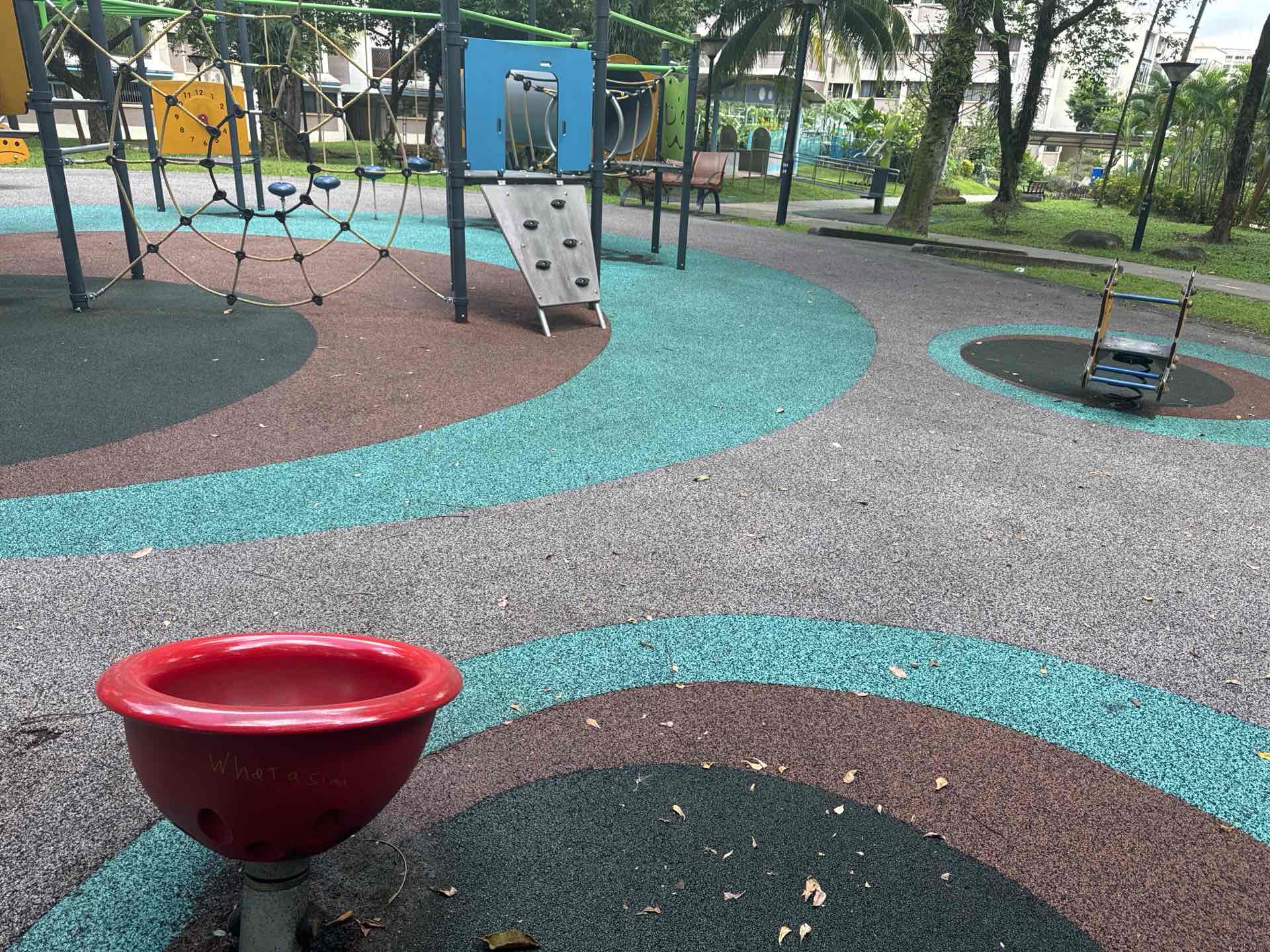 819 Woodlands Street 82 Playground - Photo 4
