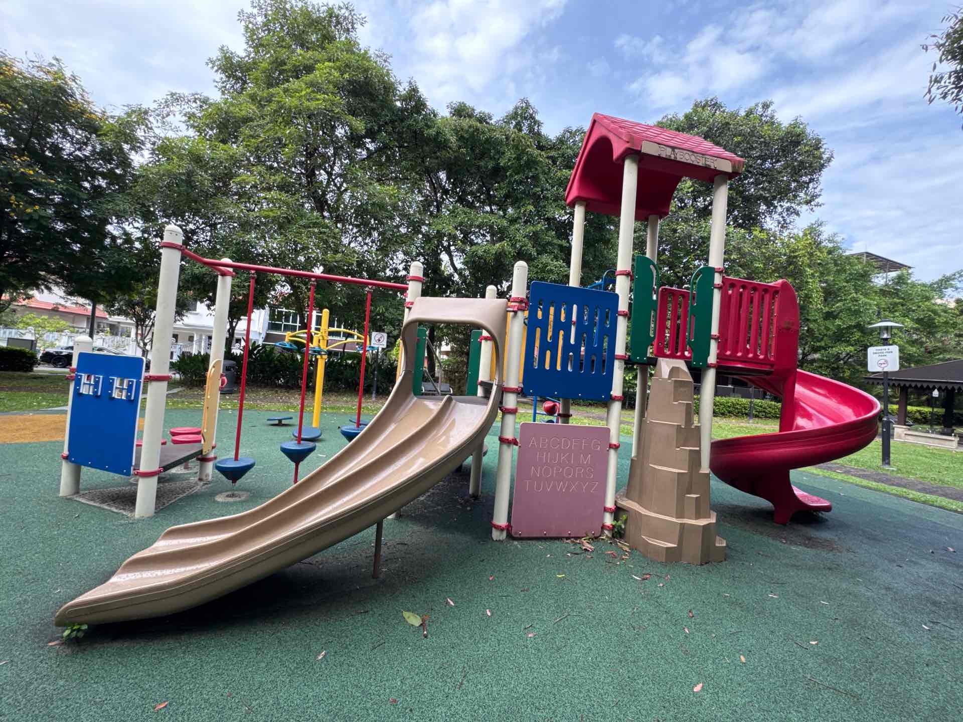 Jalan Senang Playground - Photo 2