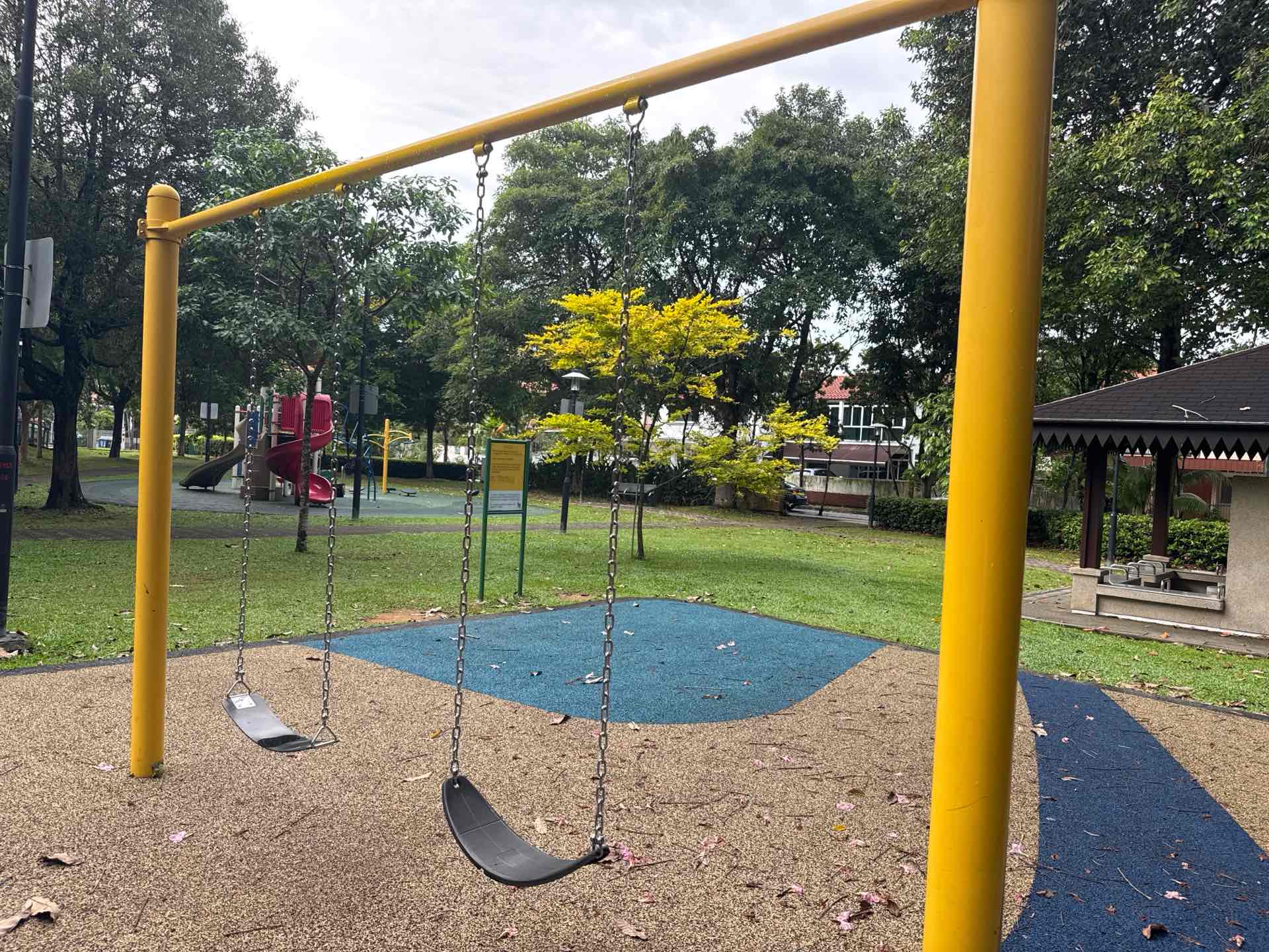 Jalan Senang Playground - Photo 4