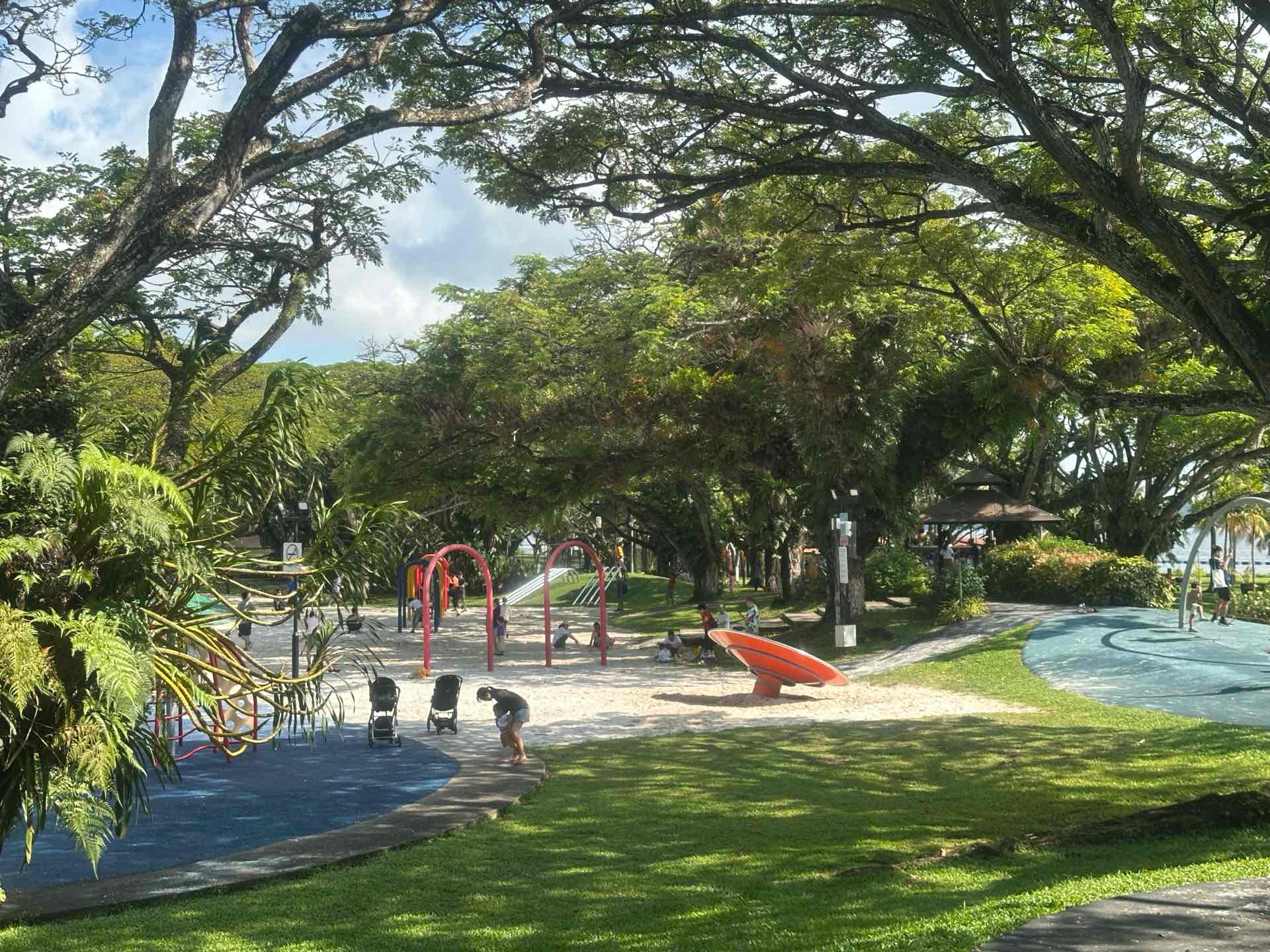Pasir Ris Park Adventure Playground - Photo 4