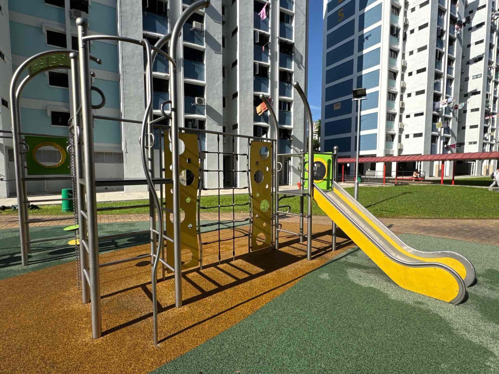 323 Ang Mo Kio Avenue 3 Playground - Photo 3