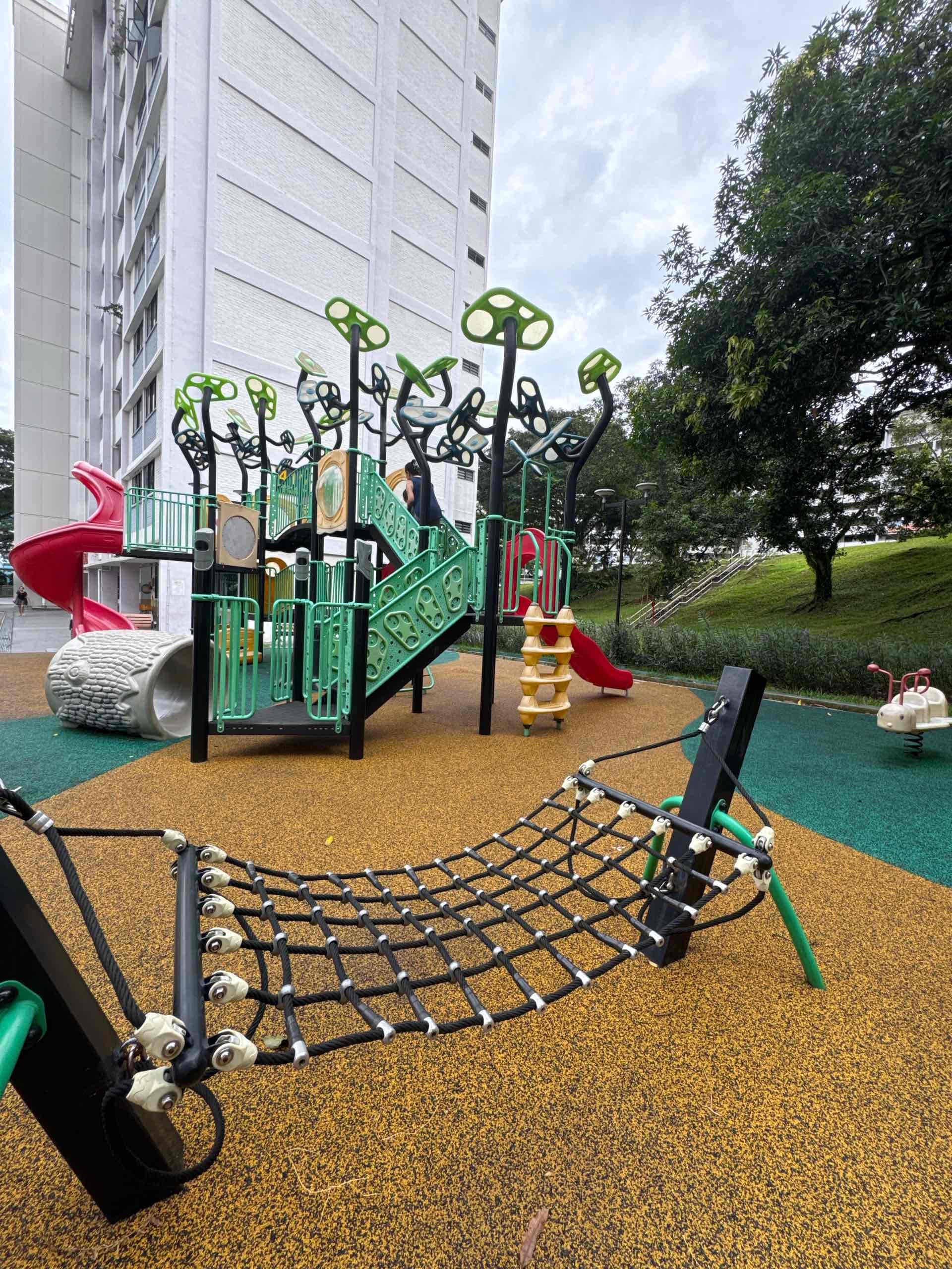 Garden Hill Park Playground - Photo 3