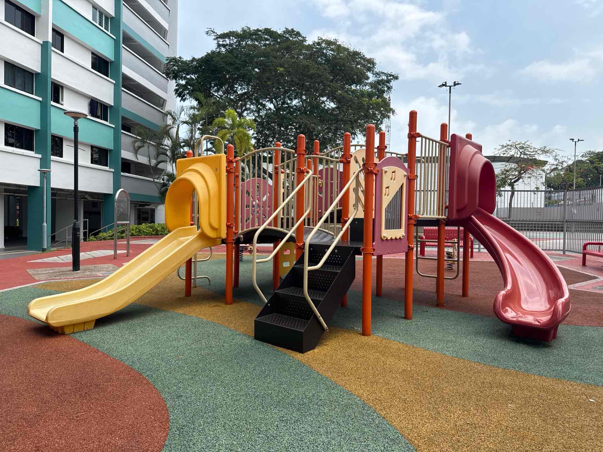 543 Bedok North Street 3 Playground - Photo 2