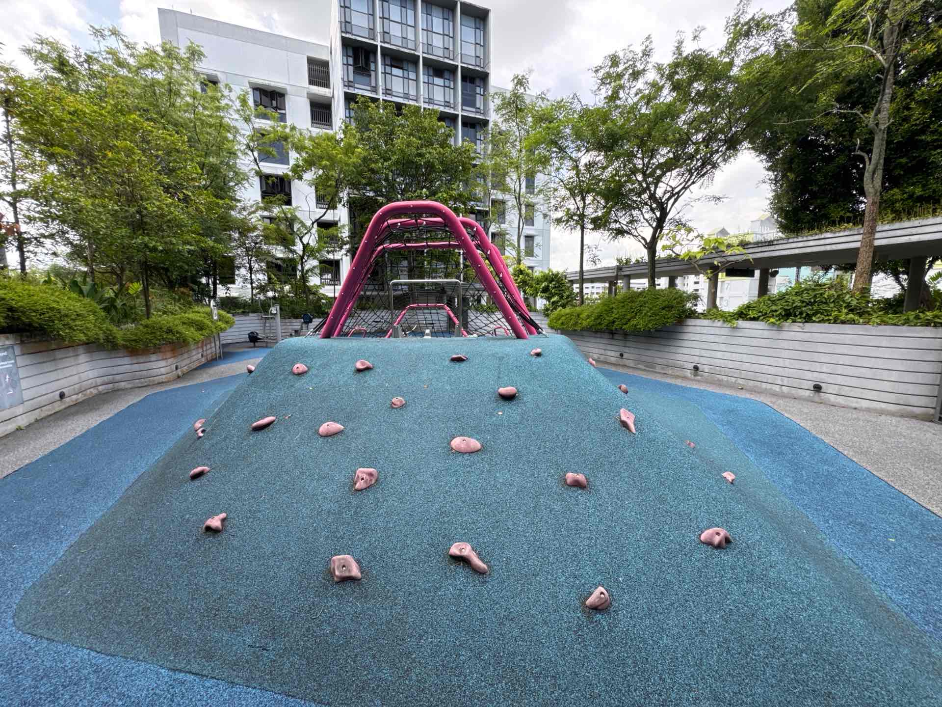 Kampung Admiralty Roof Garden Playground Level 6 - Photo 3