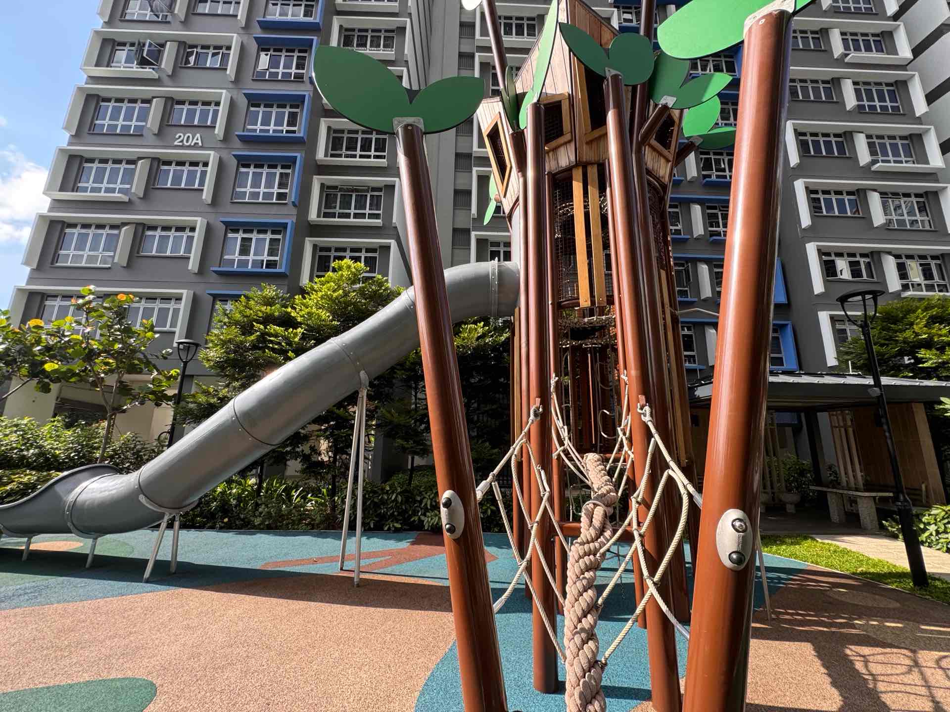 Kallang Breeze 22 Playground - Photo 2