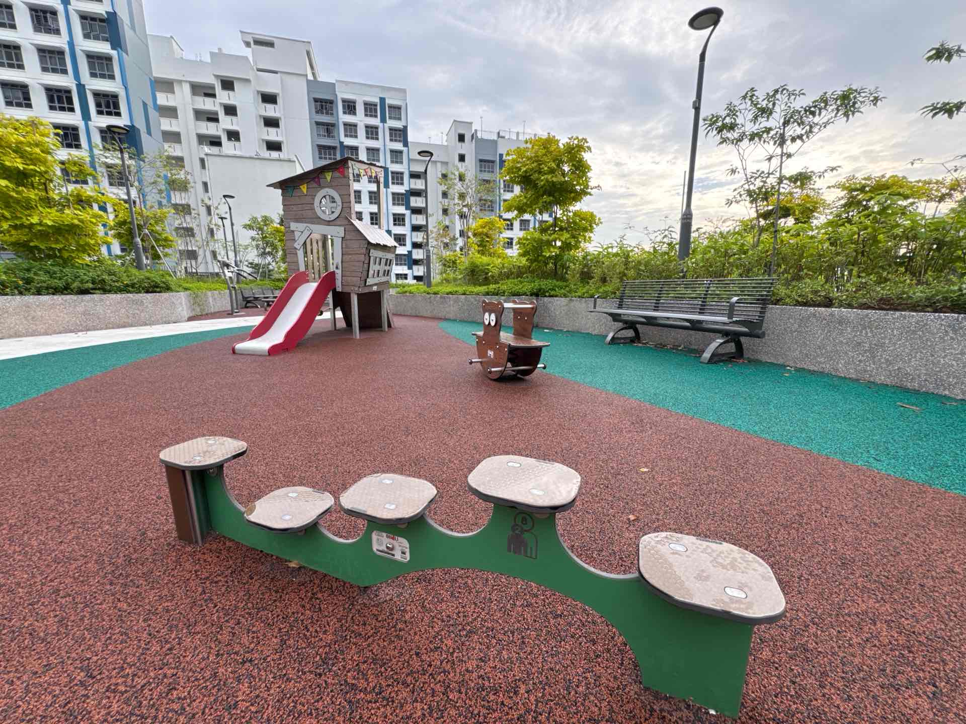 Alkaff Breeze 119 Multi-Storey Carpark Roof Garden Playground - Photo 4